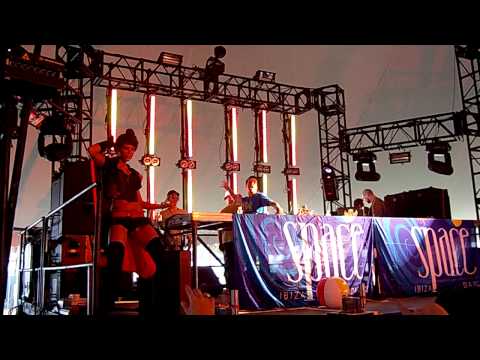 Laidback Luke @ UMF Miami 2010 #5