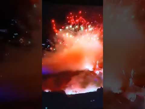 "Espectacular recibimiento de la hinchada de Deportivo FAS anoche vs Municipal Limeño" Barra: Turba Roja &bull; Club: Deportivo FAS &bull; País: El Salvador