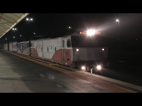 G521-512 on 9178 ex Ultima Hay Siding departs Maryborough.  14-06-19.   22.10.56.