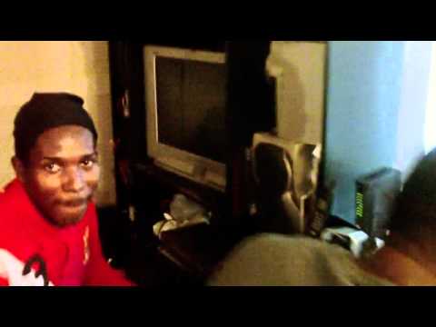 Dave O (swag heem hoops) & Knieval working on beats