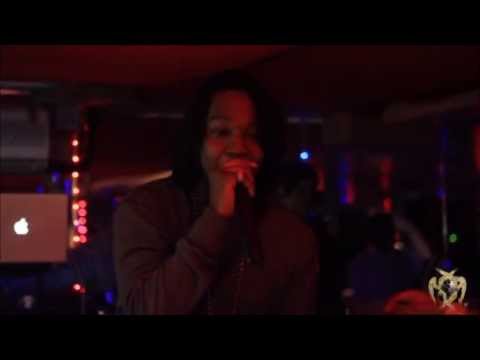 Yargz Performing "Dip" Live @ Mount Strive