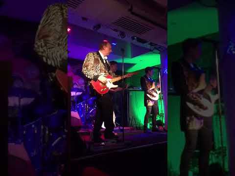 Schickeria von der Spider Murphy Gang mit den Cagey Strings ❤🎸