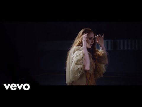 Vera Blue - The Curse (Official Video)