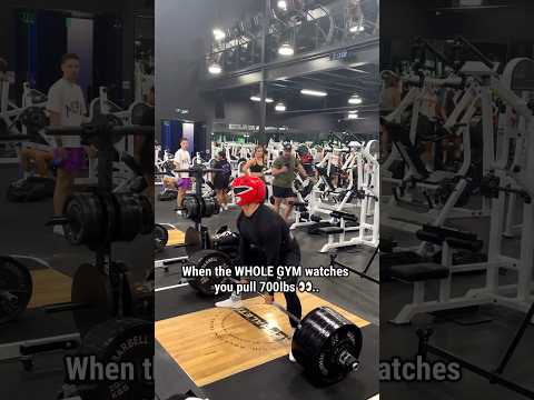 Pulled 700lbs in front of a crowded gym