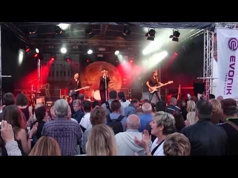 U12 U2 Tribute Band "Sunday Bloody Sunday" (Cover)