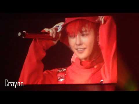 G-Dragon/Kwon Ji Yong from BigBang concert Act : G-Dragon !