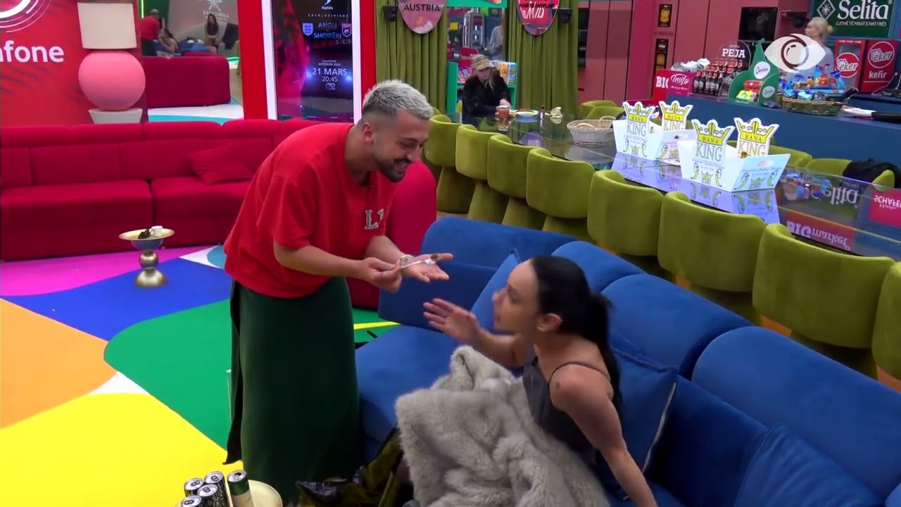 Mos më rri mbi kokë/ Egli diskuton me Gjestin: Kështu bëje ti