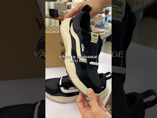 Vídeo relacionado con Vans Hombre Zapatillas De Ante Vero, Black/White, 43 EU