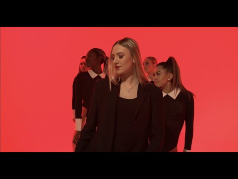 Wiktoria Tracz - Talk Too Much (Official Video)