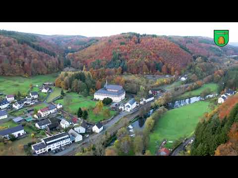 Panoramaflug über den Eifelort St. Thomas - 01.11.2021