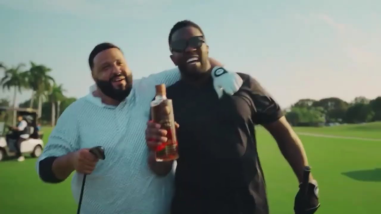 Ellen ACCUSED Of Touching Justin At Diddy Parties Bieber TELLS All!