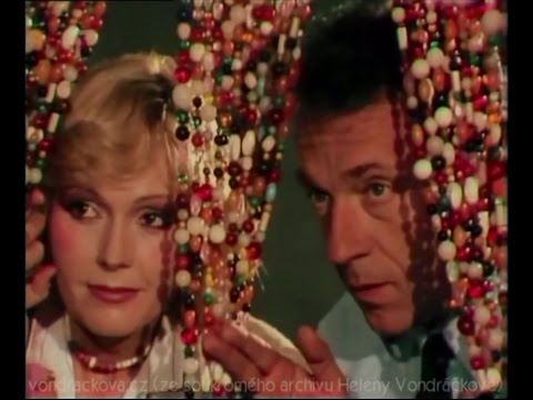 Helena Vondráčková  & Jean-Pierre Cassel - Hle Praha, pane pařížane! (1980)