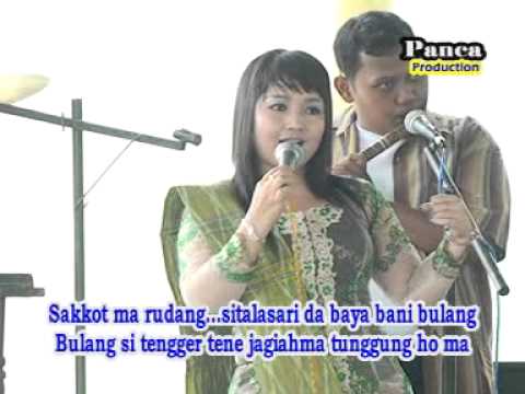 The evergreen and most popular Simalungun, "Sitalasari" by Taralamsyah Sgh and vocalist Icha Girsang