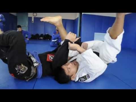 De la Riva | 5 Leg Lasso Sweeps with Professor Kris Kim, Seoul, Korea