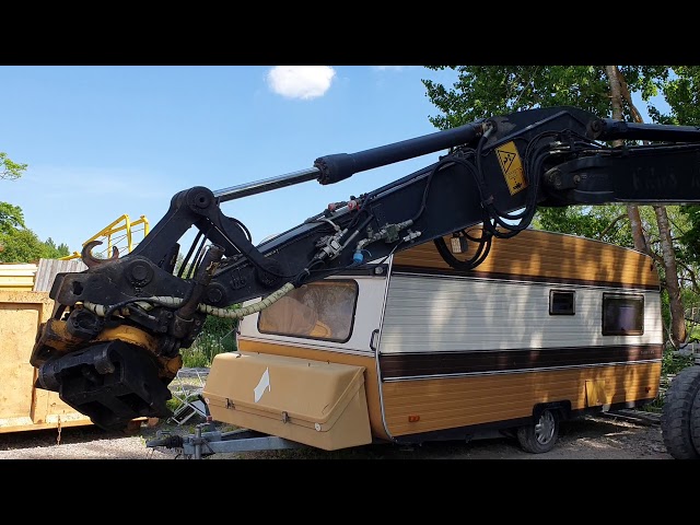 680391 Wheeled excavator Volvo EW 140 B