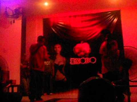 BATALLA DE EXHIBICIÓN  TACNA - PERU 2013 EN LA CASA DEL HIP HOP (EL MAGO VS REGUEE RAP)