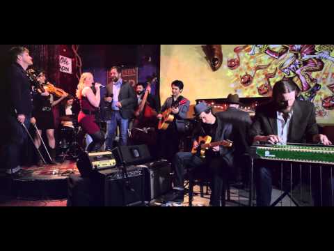 THE DOUBLE CUTS - Who Walks In When I Walk Out