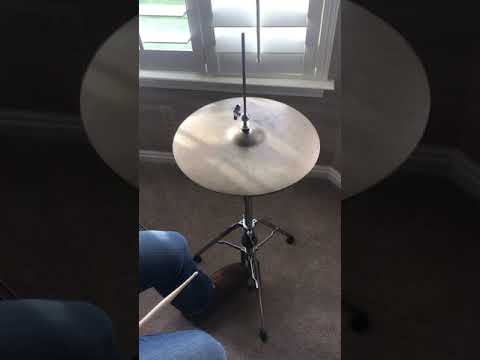 SOLD! Zildjian 15” 1015/1120g 50s Hats