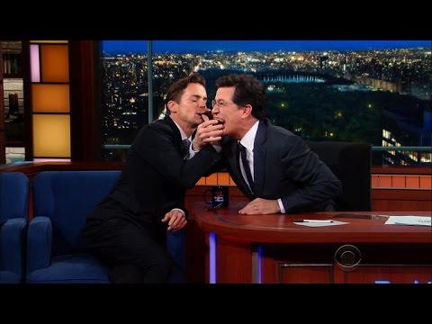 マット・ボマーは彼の新しい映画でラッセル・クロウと戦わなければならなかった (Matt Bomer Had To Fight Russell Crowe In His New Movie)