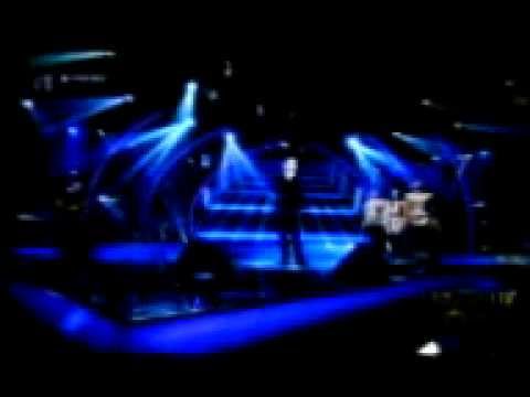 Martin Chodúr - Ještě Tě Mám Plnou Náruč (Legendy Popu 26.10.2012-Jiří Korn)