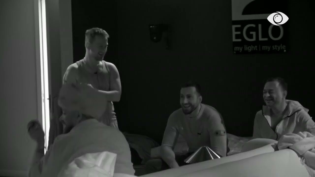 Gerti ndjek nga mbrapa Gjestin, Danja: Kush do të flejë të vijë në dhomë të gjumit, të tjerët…