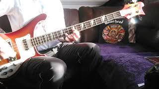 Saltcoats man plays &quot;Make My Day&quot; by Motörhead Bass cover #motorhead #heavymetal #basscover