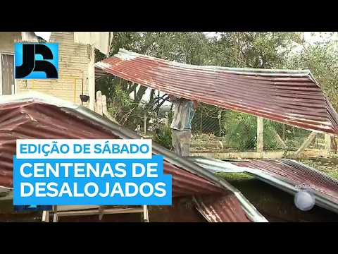 Vento forte e granizo causam destruição, destelham casas e deixam centenas de desalojados no RS