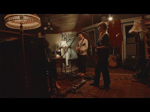 Video thumbnail for Be On Your Way - Middle Farm Session