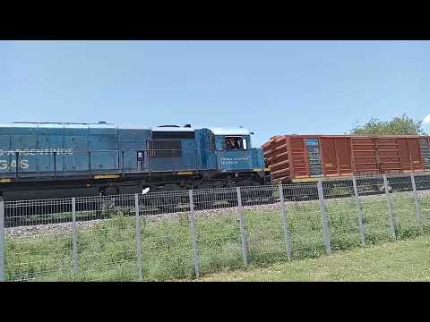 tren vacio de trenes argentinos carga por salta , el galpon
