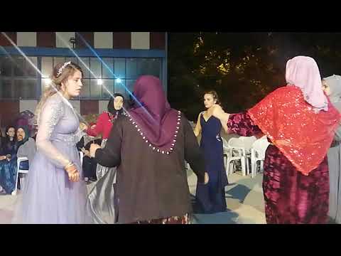 Müzisyen Özlem Ökten Altuntaş mahallesinden Burak & Kamile Koç çiftinin nişanı