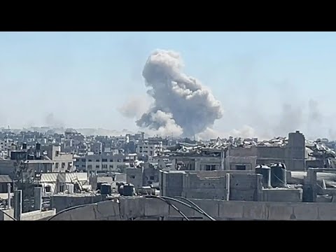 Smoke rises from Gaza city's northern neighborhood of Shujaiya | AFP