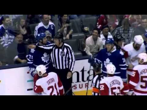 24/7 Red Wings/Maple Leafs - EP. 3 - David Clarkson, Todd Bertuzzi, & the Water Bottle