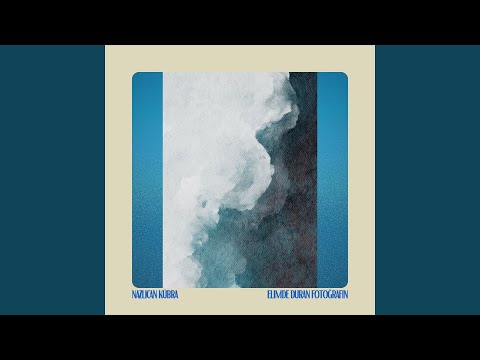 Elimde Duran Fotoğrafın