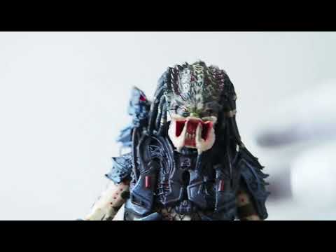 Neca Toys Predator 2 Ultimate Armored Lost Predator Figure Review