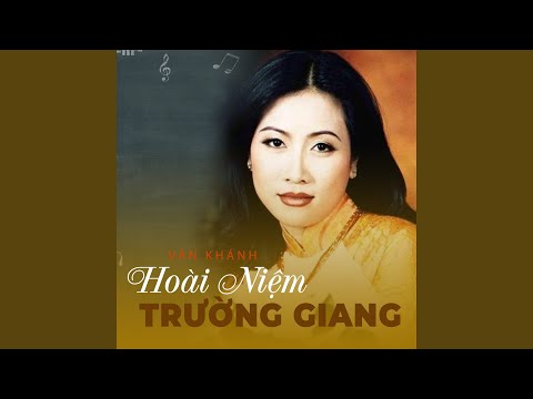 Thể hiện bởi Vân Khánh