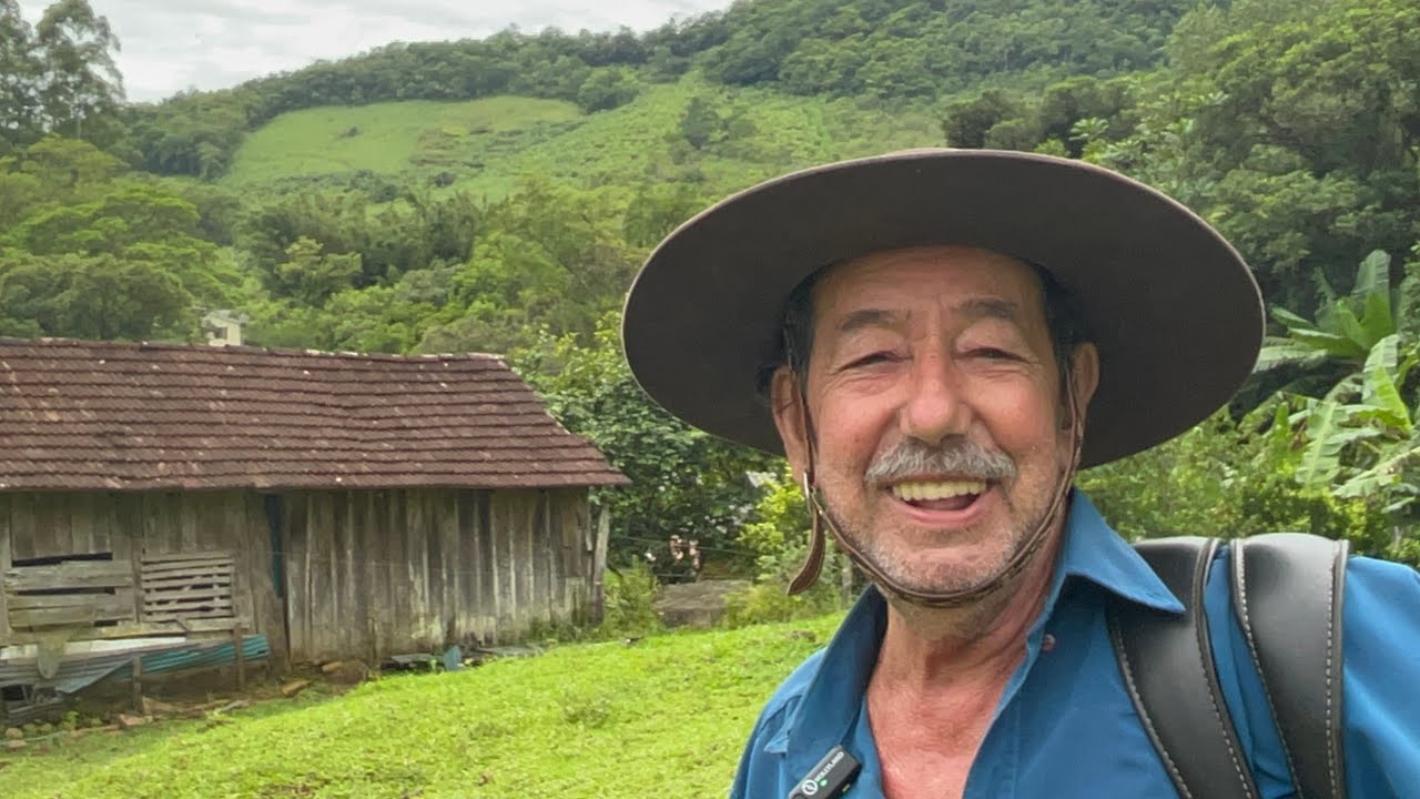 ELE É UM SHOW DE PESSOA E VIVE NA ROÇA-ORI BERNARDE CANCIONEIRO