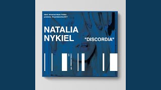 Kadr z teledysku Fala tekst piosenki Natalia Nykiel