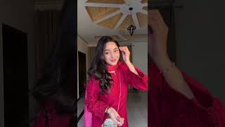 Red Embroidered Cotton Kurta Set with Dupatta - Video 2