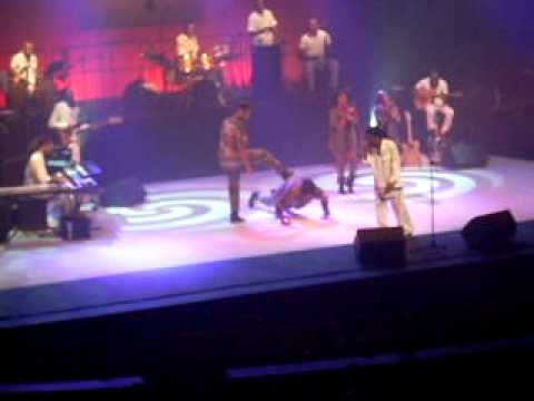 max téléphe chante : godiot de eugéne mona