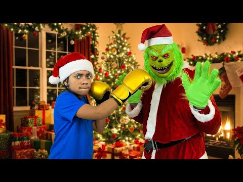 Boy Gets In FIGHT With The Grinch🥊