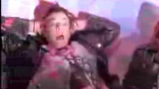 Videoklip: Faith No More - We Care A Lot s textom piesne Videoklip Faith No More - We Care A Lot s textom piesne