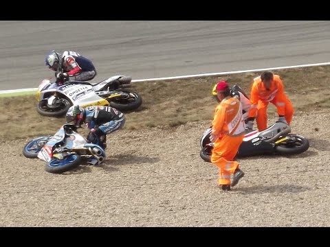 Crash Moto3 Brno 2015 (MotoGP 2015 Brno Circuit)