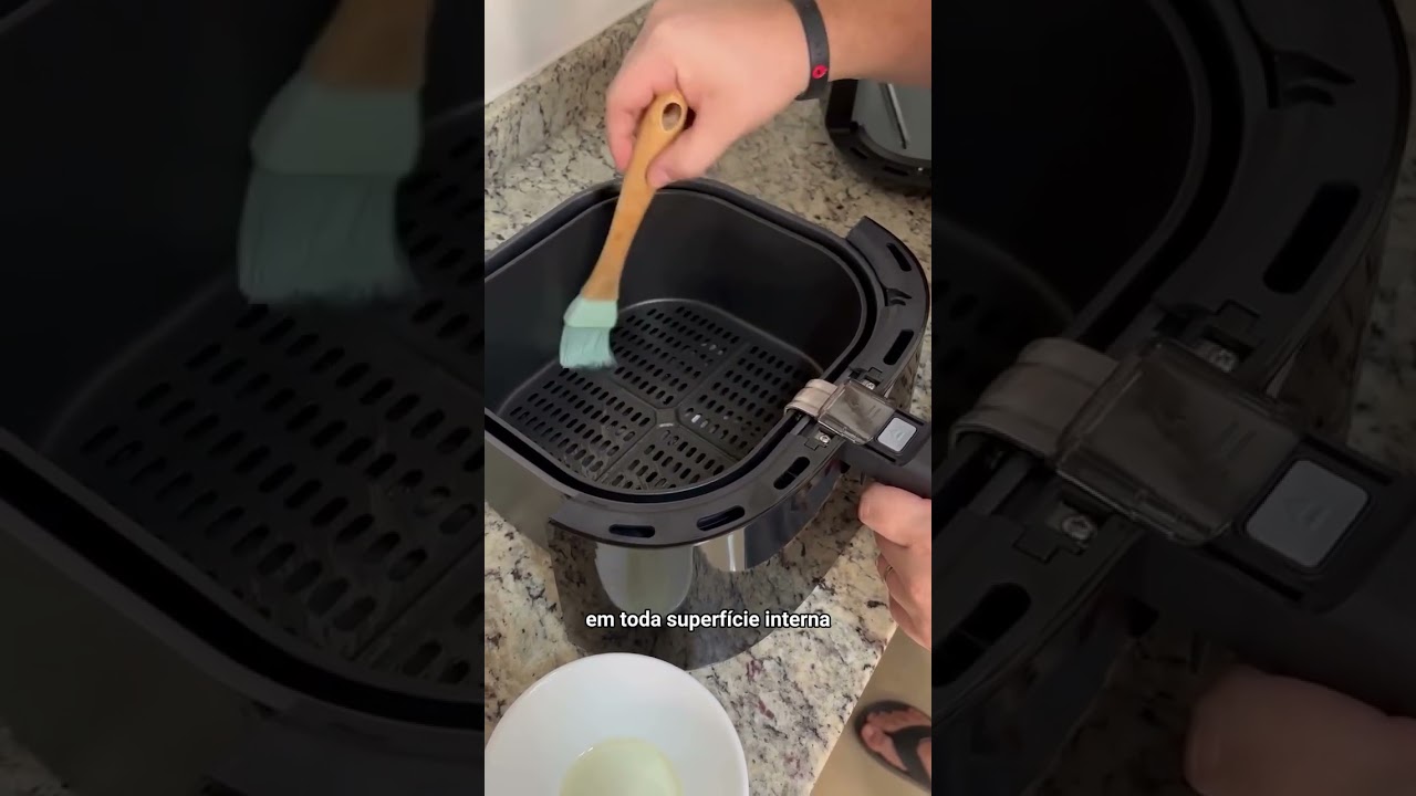 Vídeo do produto Fritadeira Airfryer Philips Walita Essential XL Ri9270