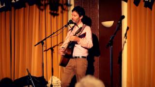 Piers Faccini plays "A storm is going to come" @ The Lantern Society