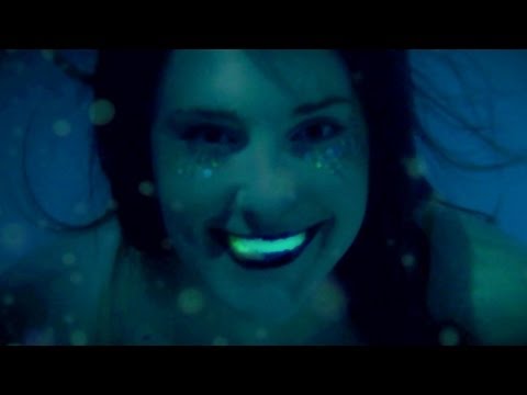 Frankie Rose - Night Swim (Official Music Video)