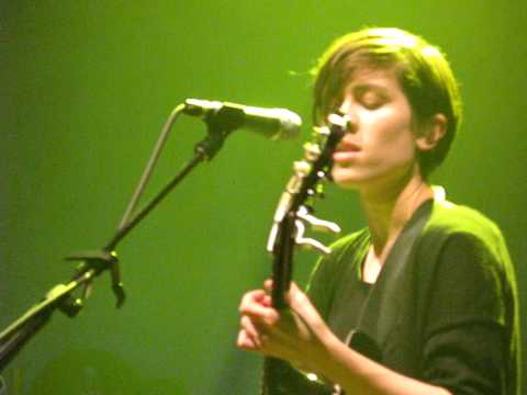 20/24 Tegan & Sara - Back In Your Head (Acoustic) @ Royal Oak Theatre, Detroit, MI 3/27/10