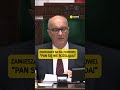 ZAMIESZANIE NA SALI SEJMOWEJ. “PAN SIĘ NIE ROZGLĄDA!” | Onet
