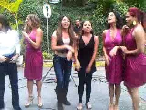 La Viuda Joven Tras cámaras baile de la tetera