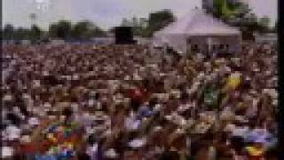 Carlos Vives canta &#39;Cañaguatera&#39;