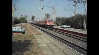 preview picture of video 'BBS JANSHATABDI RETURNING HOME WITH ITS OFFLINK'